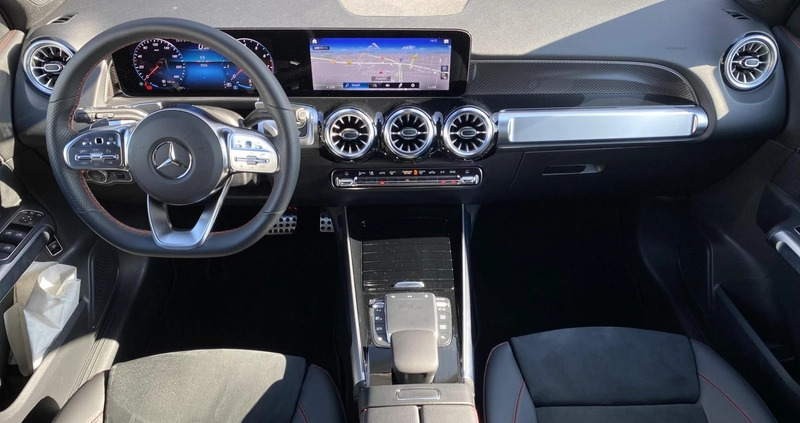 Mercedes-Benz GLB cena 199900 przebieg: 18500, rok produkcji 2023 z Łobez małe 232
